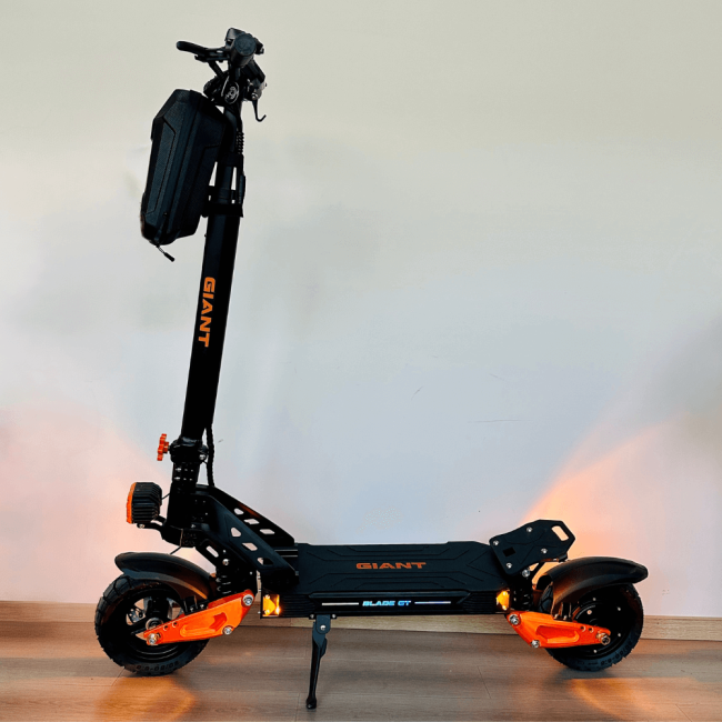 Електросамокат GIANT Blade GT 48V 18Ah 1600W (2025) | З сидінням, посиленою конструкцією та амортизаційною підвіскою, Фото 2