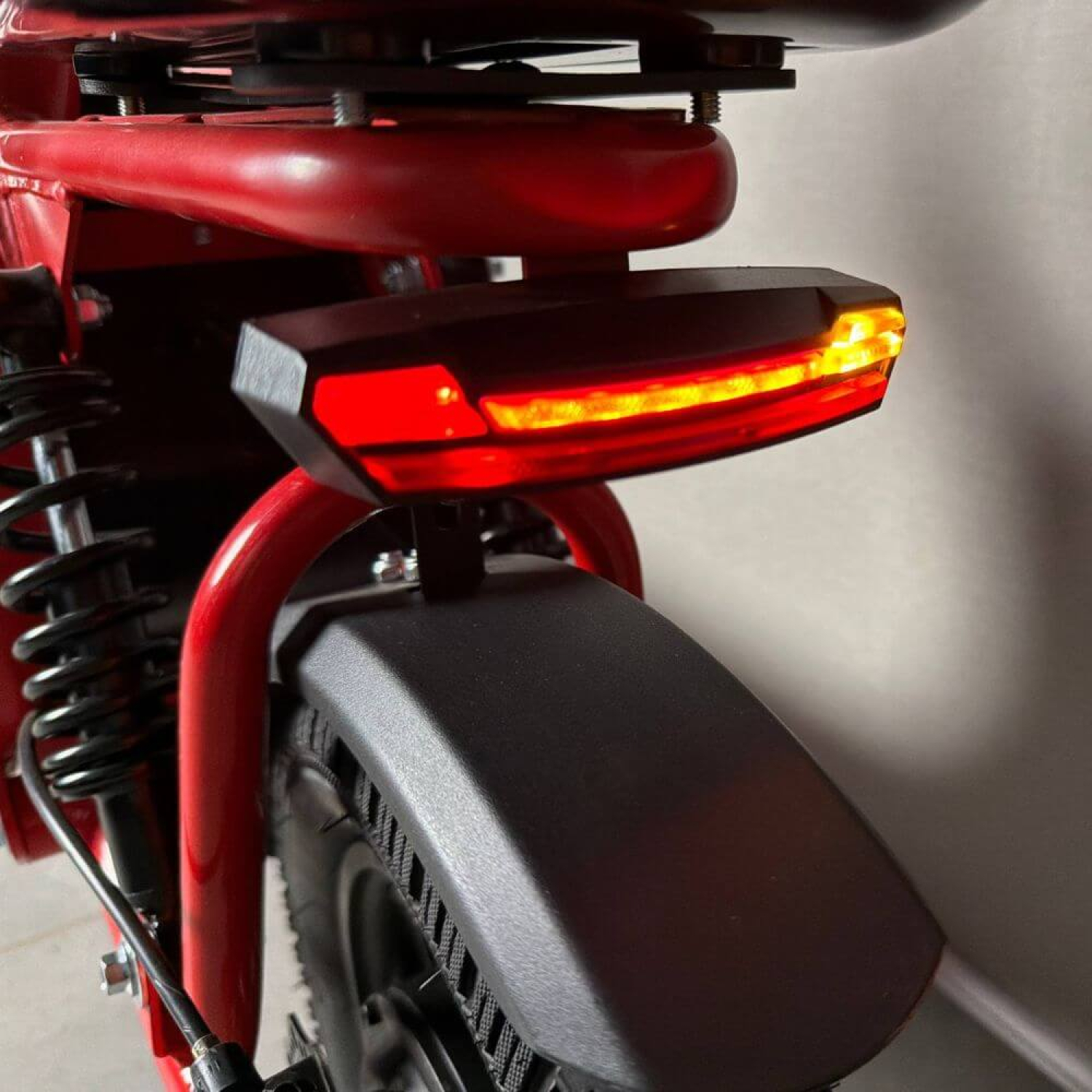 Электросамокат EVOBIKE Zen U12 800W красный (12″ колеса, до 50 км, складной, с сиденьем), Фото 9