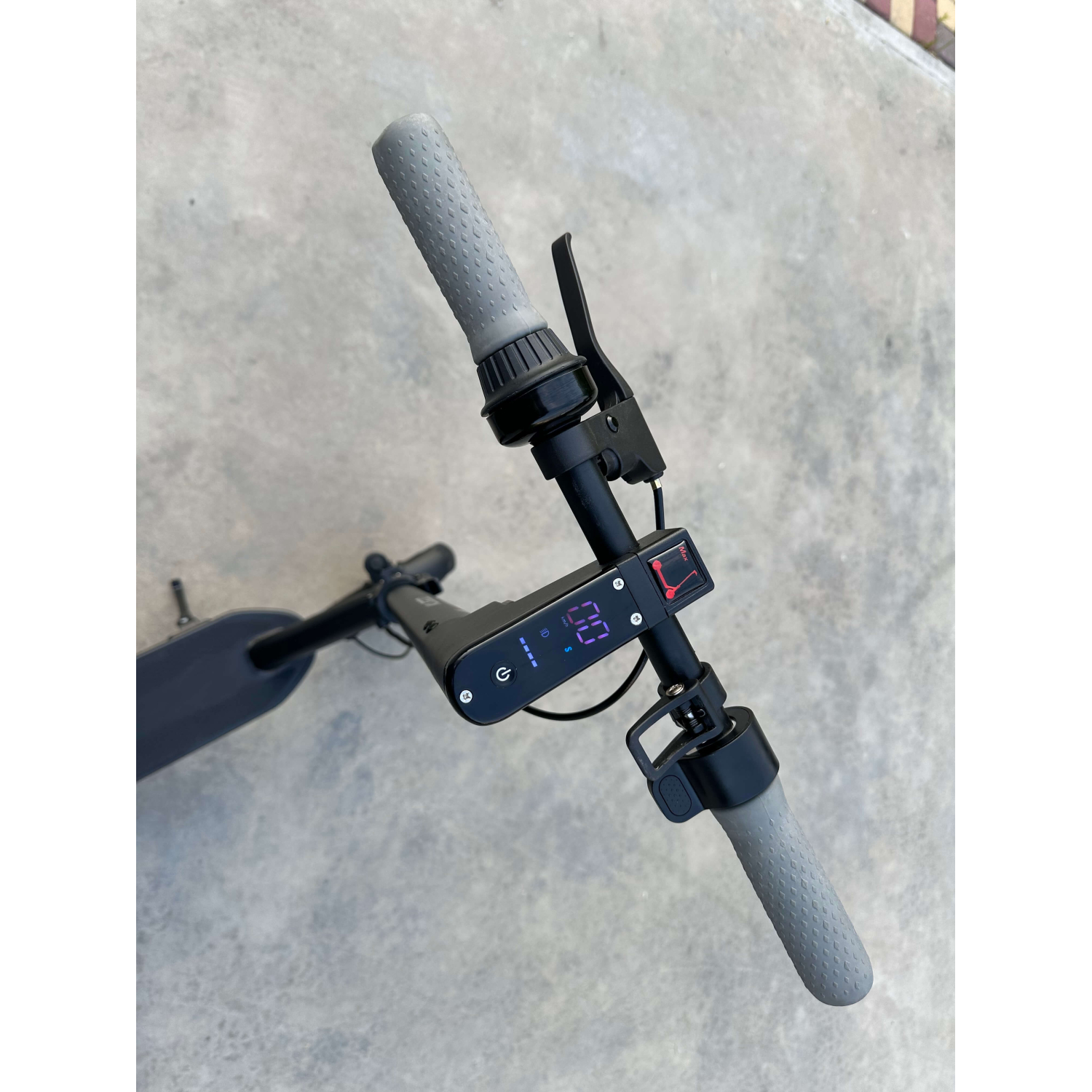 Электросамокат KUGOO G30 PRO MAX (18Ah) с передним амортизатором и усиленным аккумулятором , Фото 10