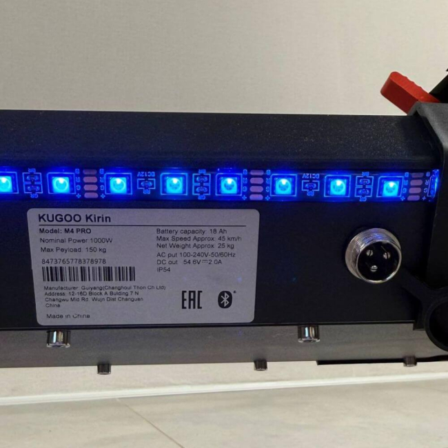 Електросамокат KUGOO Kirin M4 Pro Restyle Sport 2026 1000W 48V 18Ah, Фото 6