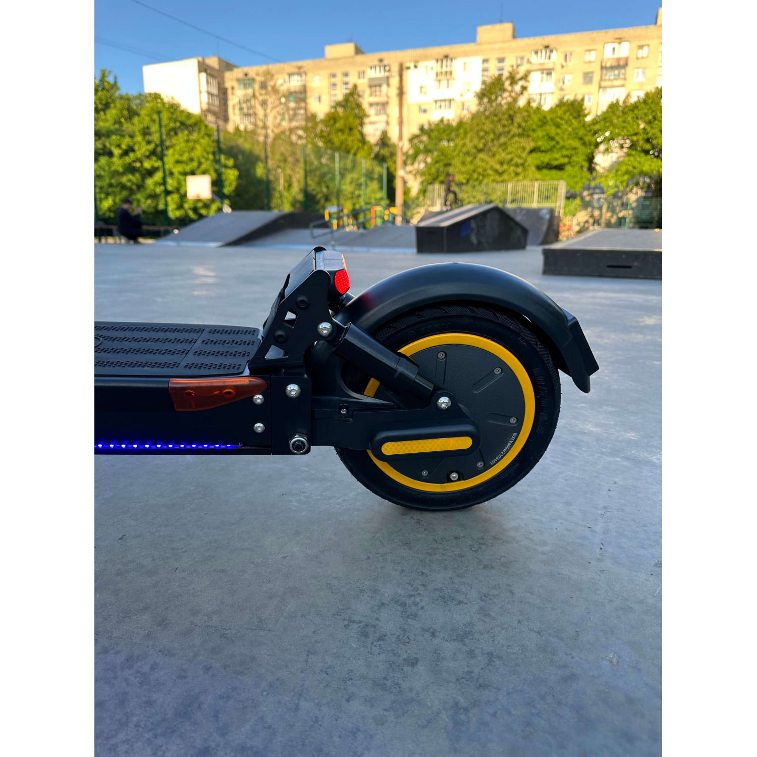 Электросамокат GIANT T6 Turbo 600W 18Ah 18Ah 2025 Black с передним и задним амортизаторами и усиленным аккумулятором , Фото 13