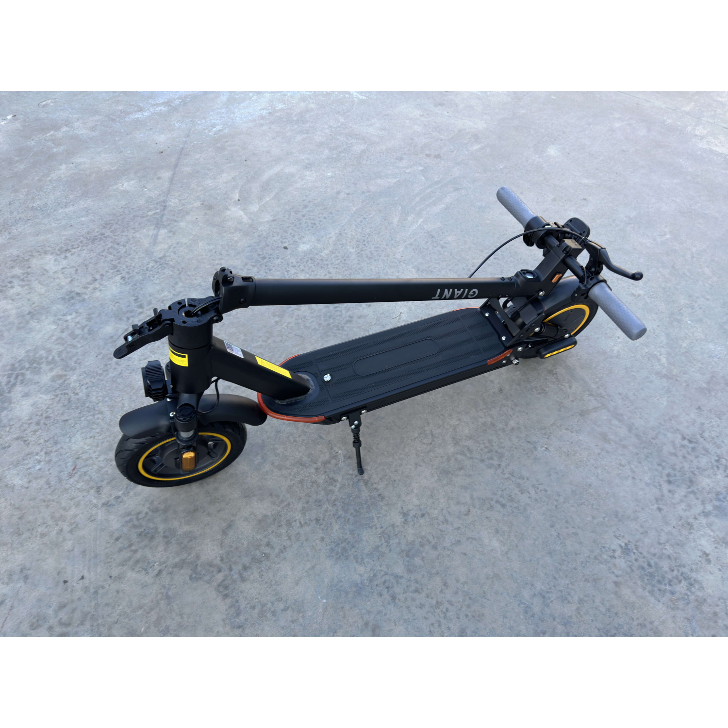 Электросамокат GIANT T6 Turbo 600W 18Ah 18Ah 2025 Black с передним и задним амортизаторами и усиленным аккумулятором , Фото 17
