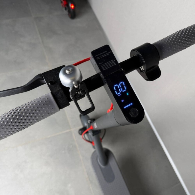 Електросамокат UMi U8 Pro 500W 13Ah 36V (2026) пневматичні колеса 8.5", до 35 км, Фото 3