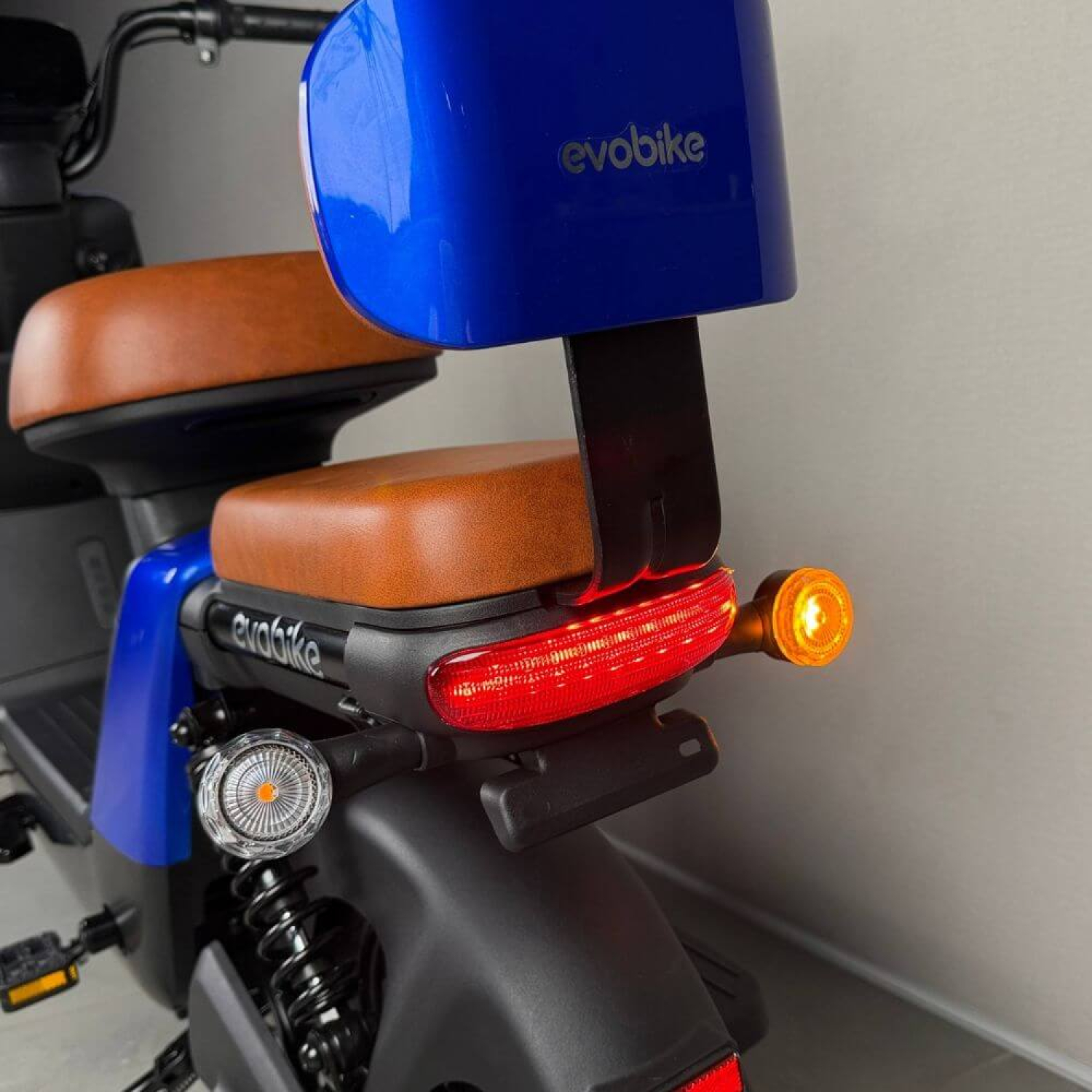 Электровелосипед EVOBIKE YOTA 800W 48V 20Ah Graphene 14" Небесно-голубой | До 35 км/ч | Передняя корзина | Гарантия 24 месяца, Фото 3