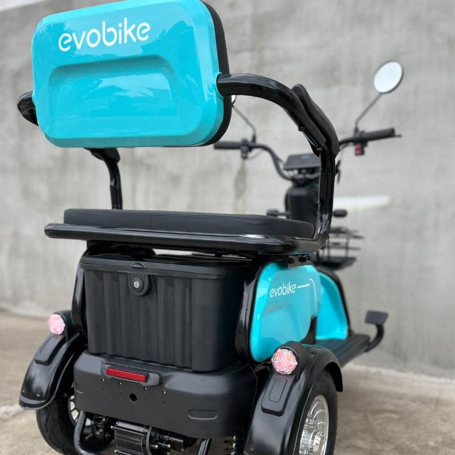 Электроскутер трехколесный EVOBIKE Luna TRIO | 60V Li-ion 23Ah 1200W максимальная скорость 25 км/час, Фото 6